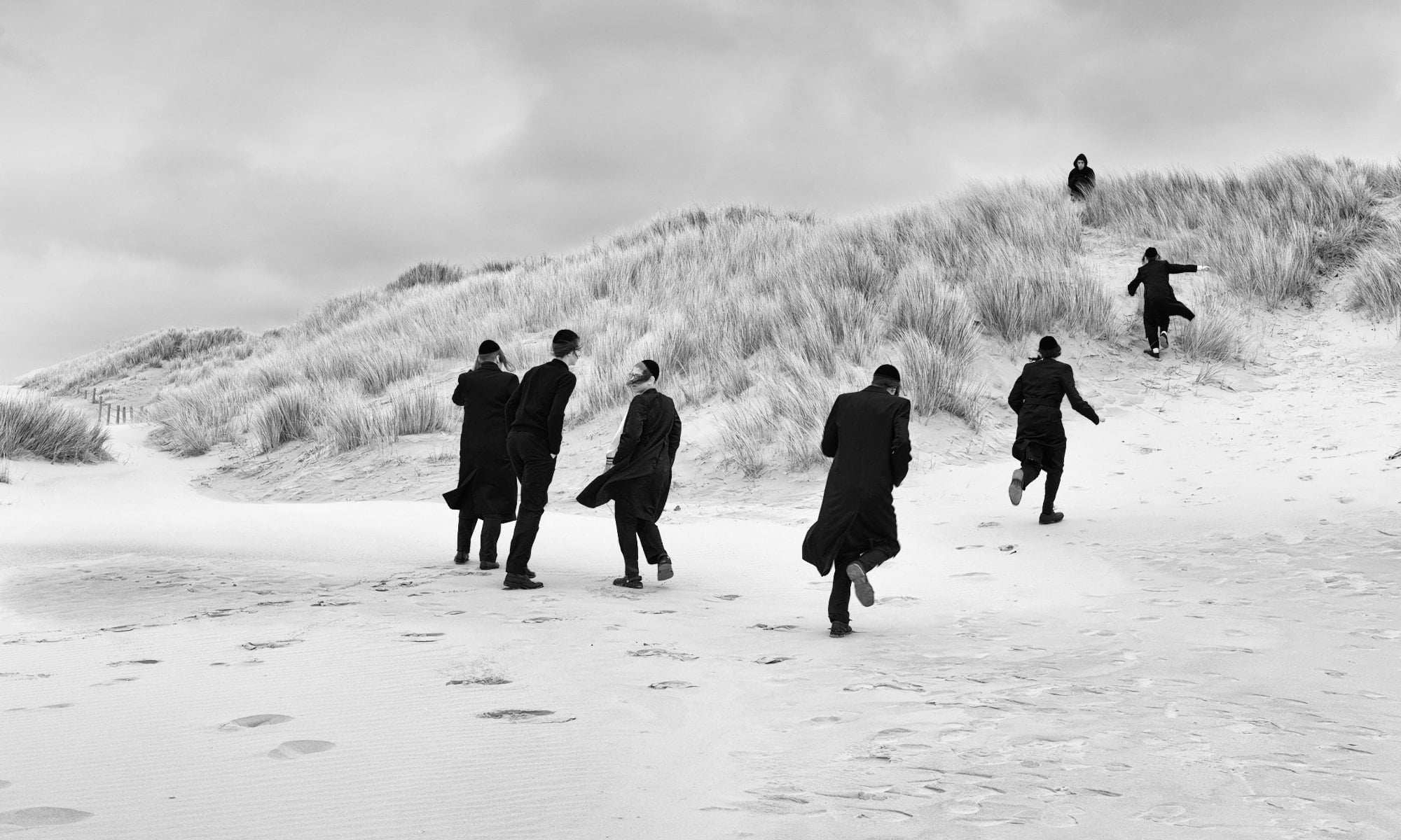 The LensCulture Art Photography Awards aim to reward talented visual artists around the world who are using photographic processes and images to express their creative ideas.